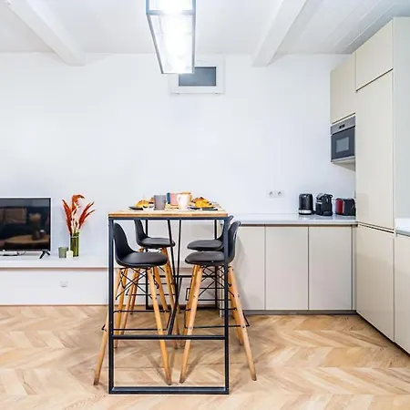 6 Personnes Montmartre Apartment *